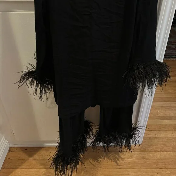 Party Pajamas Set with Detachable Feathers in Black